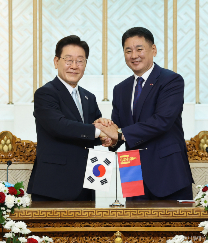 자원·에너지 등 21건 MOU… '한·몽 황금시대' 이정표 세웠다