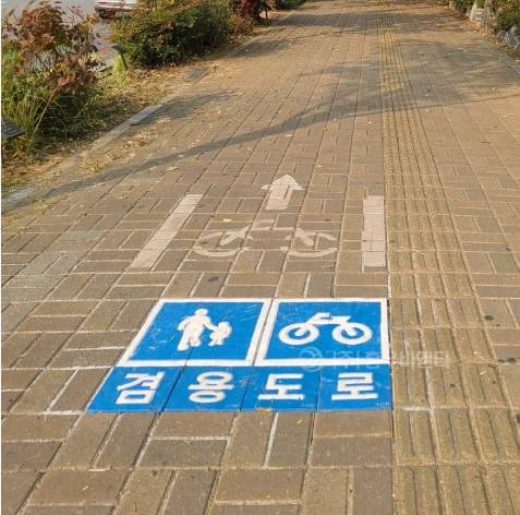 야간에도 잘 보이는 자전거길… 종로구, 안전시설 확충
