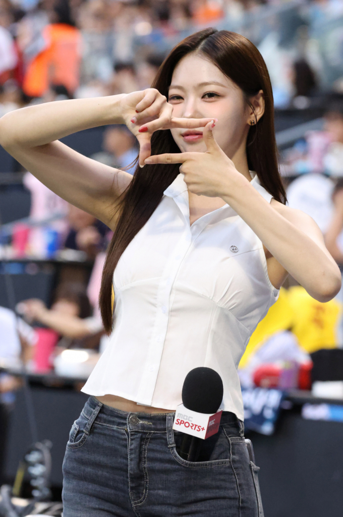 [포토] 조민지 아나운서 '사랑스런 스나이퍼'