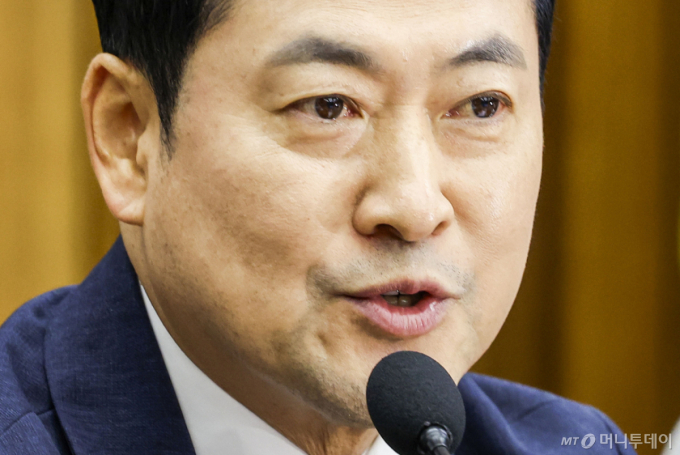 장동혁 "기조 전환 없는 부동산 대토론회 무슨 소용? 세금 올릴 작정"