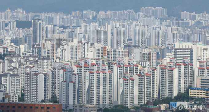 6월 팔린 아파트 절반 이상이 '상승 거래'…중랑구 등 비강남이 주도