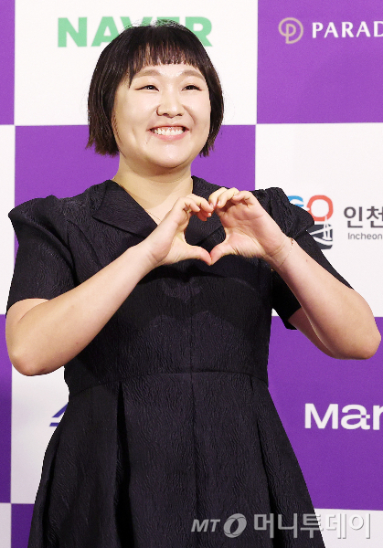 이수지, 성대결절로 수술…방송·유튜브 공백 없다