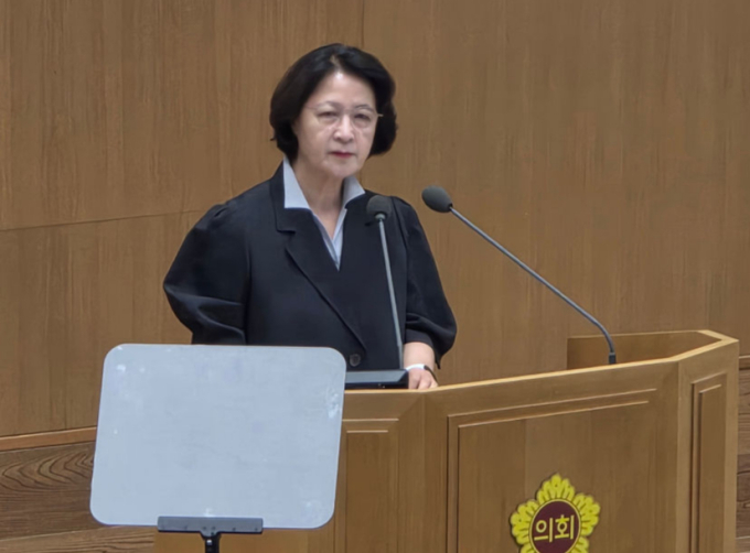 "관행 지출 싹둑, 반도체·AI에 책임 투자"…추미애, 도의회 첫 업무보고