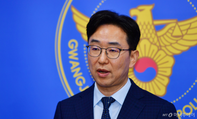 "윗선서 스토킹·살인 연결 막으라 지시"…장윤기 수사팀장 구속송치