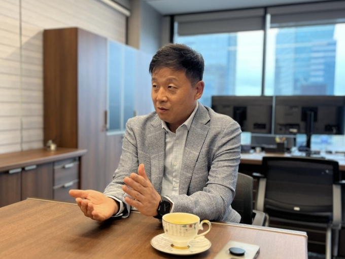 '조지아 7개 반기 최우수' 본부장, 최초로 뉴욕 지점장 재발령된 이유?