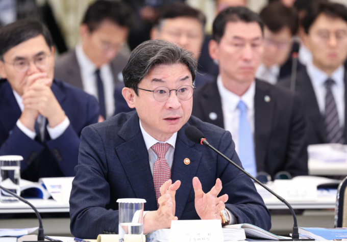 이억원 금융위원장 "레버리지 ETF 보완방안 조만간 발표"