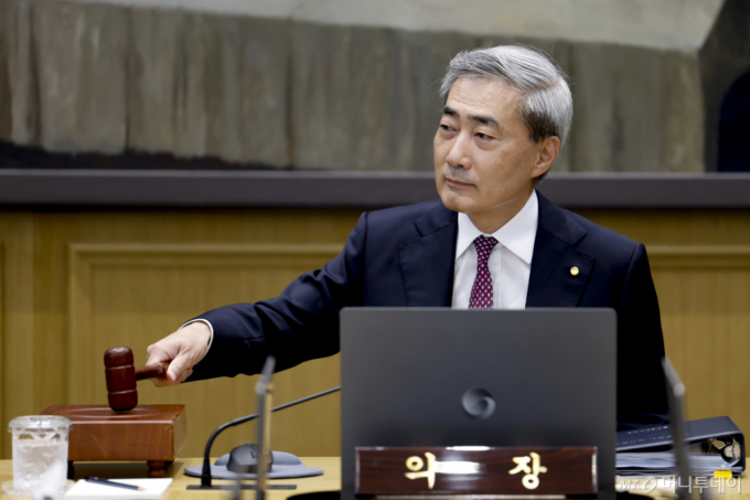 [속보]신현송 총재 "취약차주 대응, 선별적 재정·금융정책이 적합"