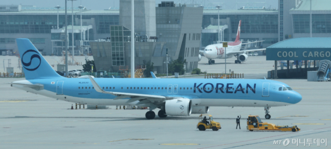 대한항공, 8월 유류할증료 25%↓…미·이란 갈등에 9월은 불투명