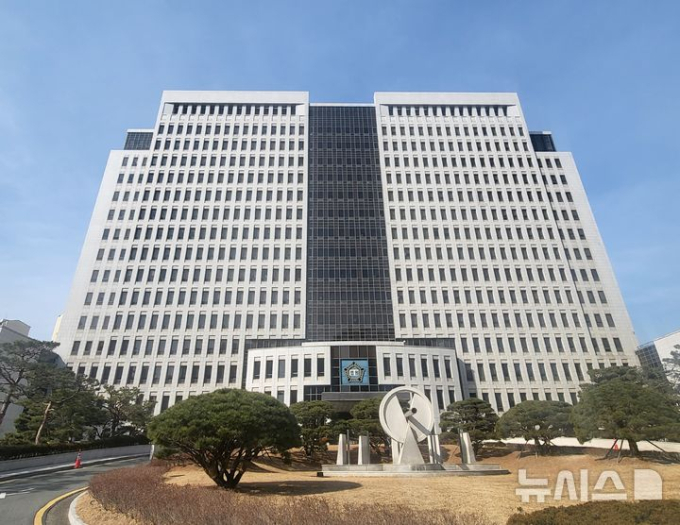 중국산 배관자재 6만개 국산으로 속여 판 60대 집행유예