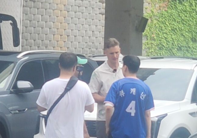 '前 삼성' 뷰캐넌, 라팍 전격 방문! 대만 올스타 휴식기 맞아 친정팀 찾아 "개인 자격으로 왔다→롯데전 관람 예정" [대구 현장]