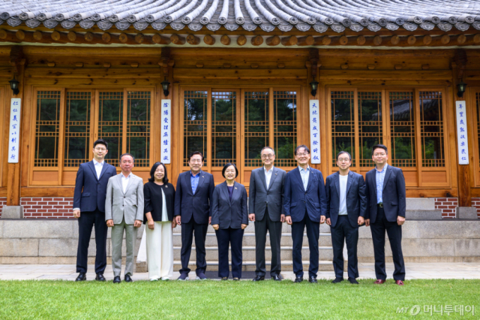 한성숙 총리, 친정격 중기協 초청…"자강불식 자세로 대체 불가 대한민국"