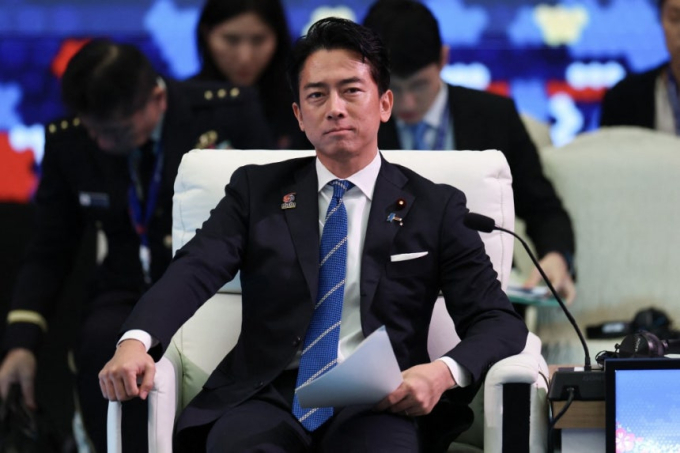 "원칙보다 일본 방어가 먼저"…日방위상 '비핵3원칙' 재검토 시사