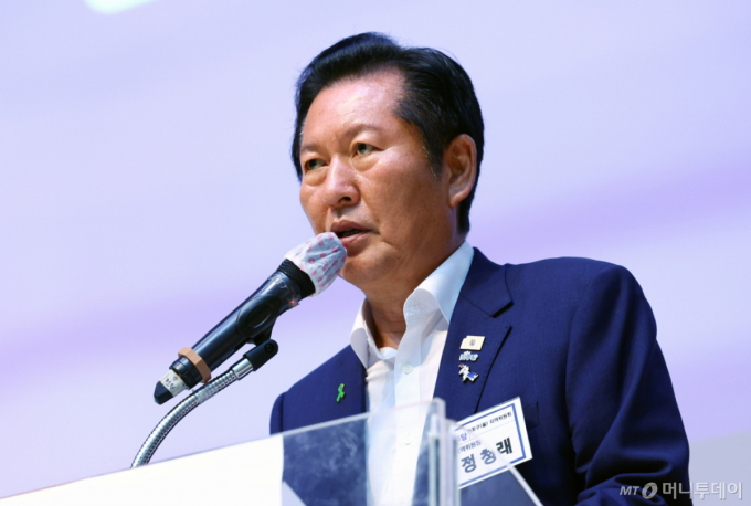 정청래 "기탁금 인상 문제 몰랐다…제 후원금은 '당원의 분노' 표현"