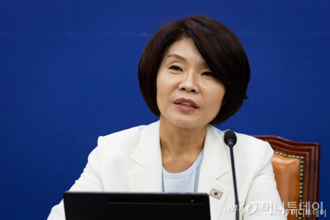 전력망 확충 묘수는?…與한정애, '민간개방' 주제로 토론회 개최