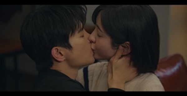 '내일도 출근!' 서인국♥박지현, 오해 풀고 화해 키스...시청률 기사회생 4.7% [종합]