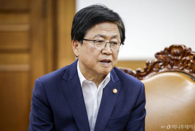 최교진 장관, 아세안+3 교육장관회의 공동의장으로 AI교육 소개
