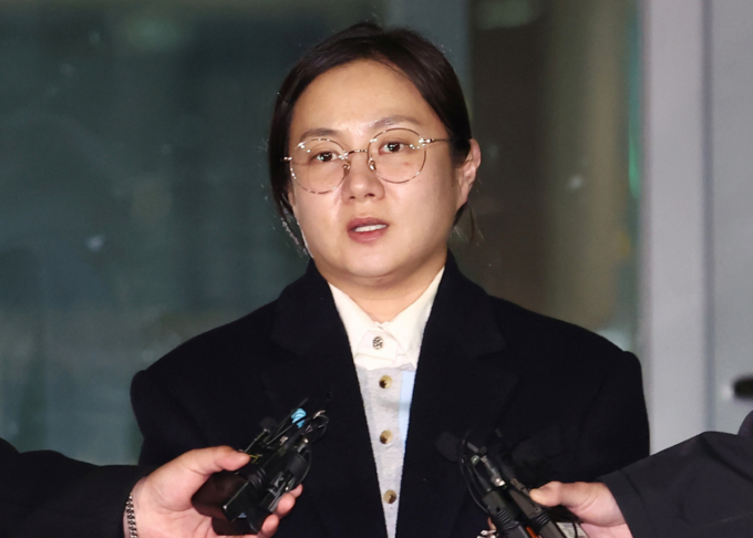 "회사 매출 10% 줘"…박나래 '갑질 주장' 전 매니저, 공갈미수 구속