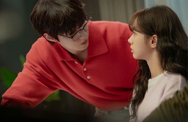 '그대에게 드림' 황인엽X이혜리, 욕실 밀착 이어 작업실에서...은밀 눈맞춤