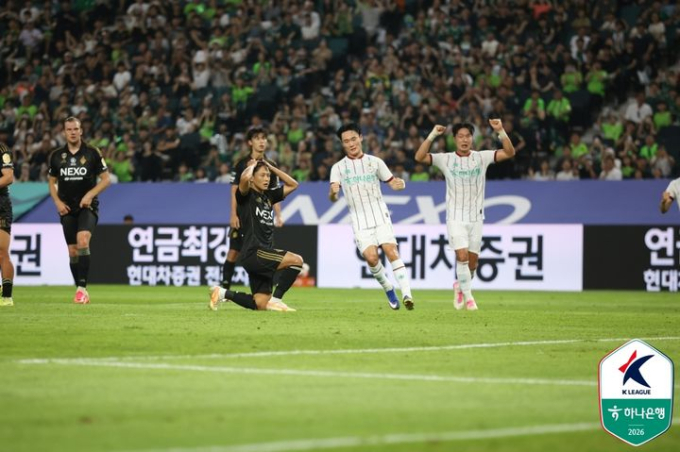 이승우 PK 실축! 멈춰선 2·3·4위, 전북·울산·강원 '나란히 무승'... 선두 서울 '미소'