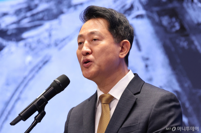 오세훈 "대통령의 거래 부동산 규제 실패 증거…무주택자는 절박"