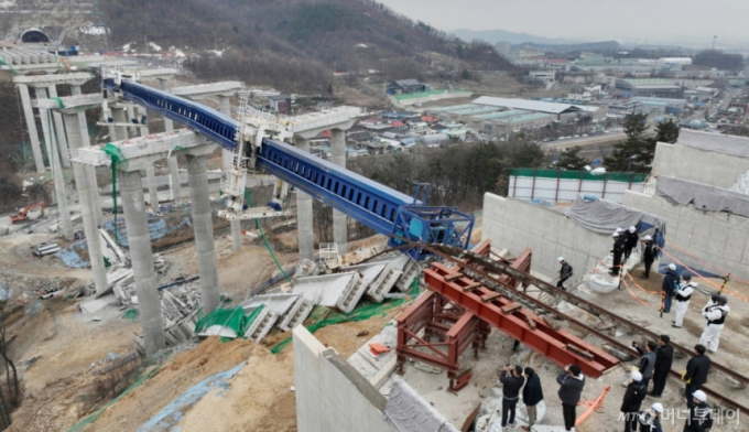 현대엔지니어링, '안성 교량 붕괴' 영업정지 3개월…"법적 절차 검토"