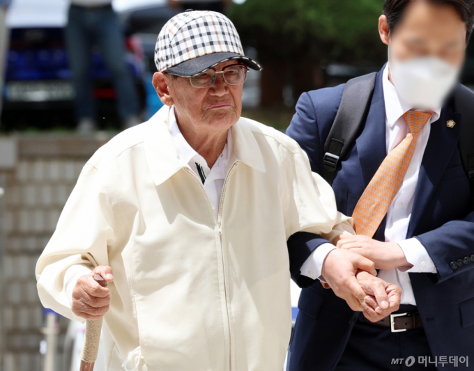 신천지 의심 교도관 '이만희 구치소 생활 보고서' 유출 의혹…경찰 수사 착수
