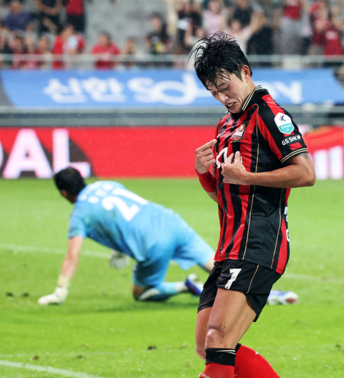 [포토]'여기는 FC서울의 홈' 결승골에 쐐기골 터트린 정승원