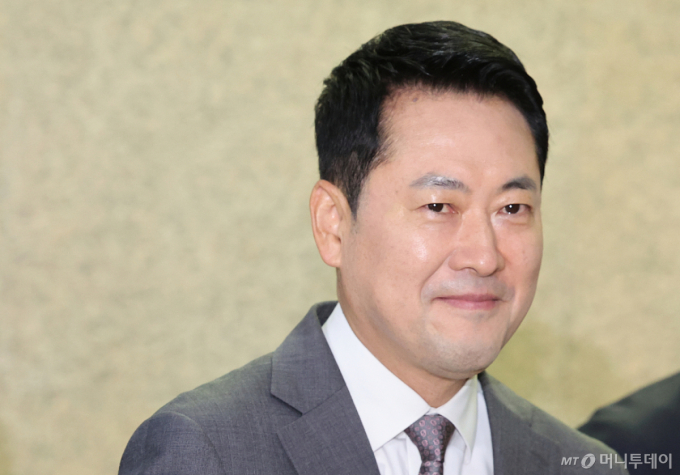 장동혁 "李 대통령, 부동산 정책까지 내로남불…토론회 볼 필요 없다"