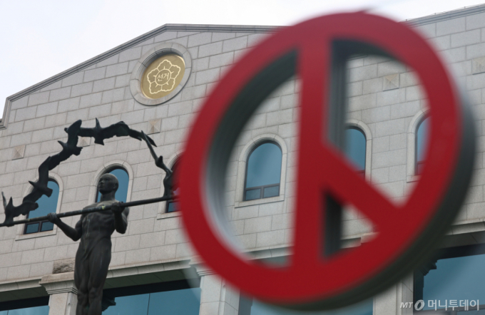 '투표용지 부족' 사태, 통계 조작 의혹으로 수사 확대되나