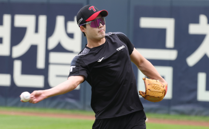 [포토] 임찬규 '언더스로 시도해볼까'