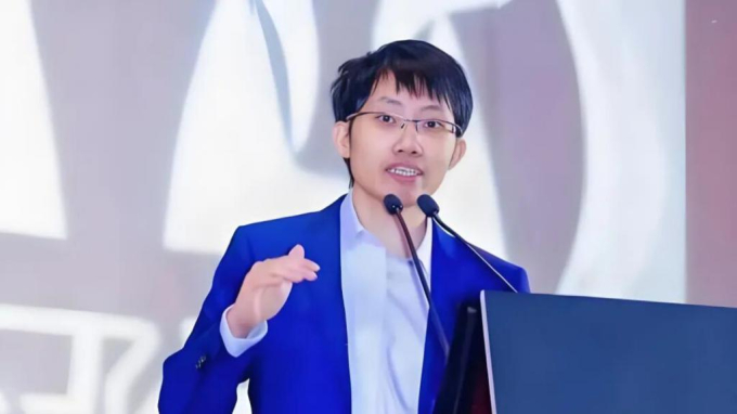 '은둔천재' 딥시크 량원펑 고백 "돈? 아니요, 목표는 오직…"
