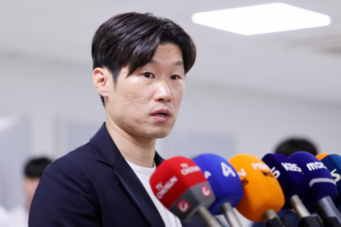 차기 축구협회장 거론에…박지성 "미래는 아무도 모른다"