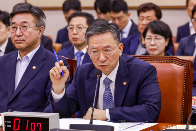 정성호 법무부 장관 사의 표명...이재명 대통령 만류