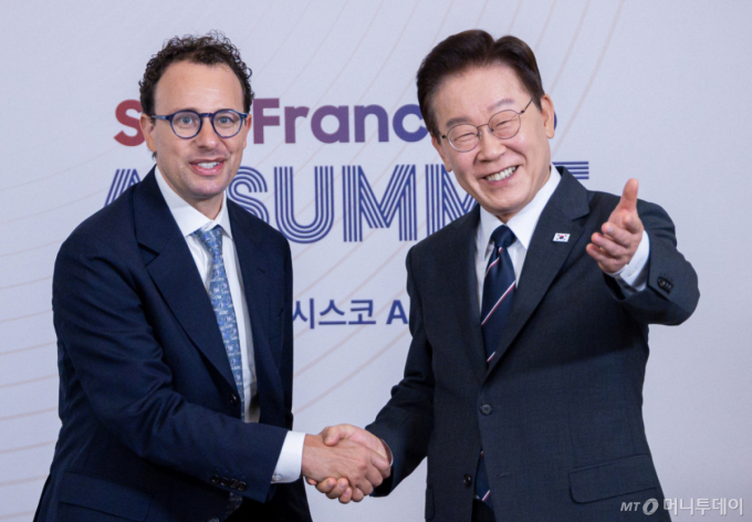 李대통령, 앤트로픽 CEO 만나 "대한민국, AI에 대대적 투자 확대"