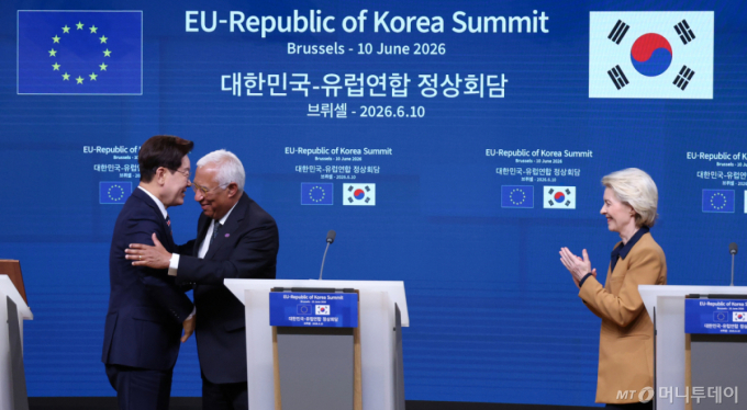 EU, 러시아산 LNG 韓 수입 제재 면제…李대통령 "앞으로도 빈틈없는 대응"