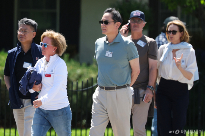 삼성, 메모리-파운드리 '두 날개'로 난다…브로드컴 300조? "이제 시작"