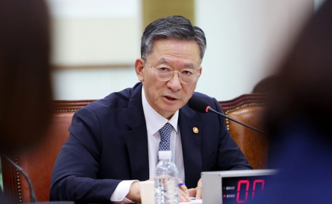 사의 표명한 정성호 법무장관, 보완수사권 폐지 수순 속 파장