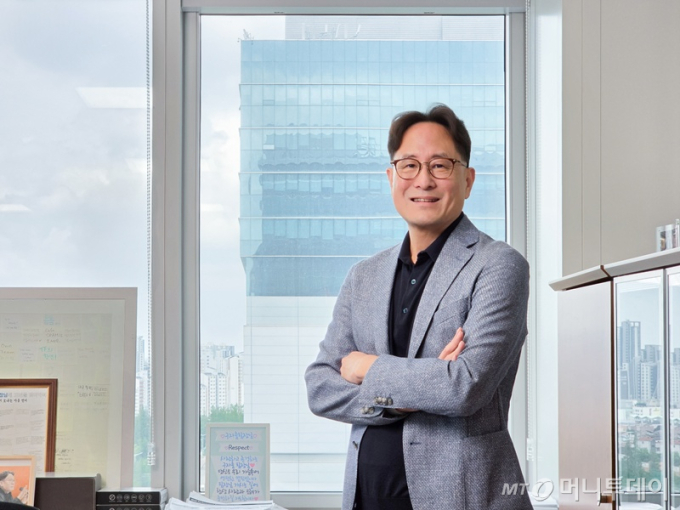삼성전자 "HBM5에 2나노 공정 적용…동작 속도 전작 대비 50%↑"