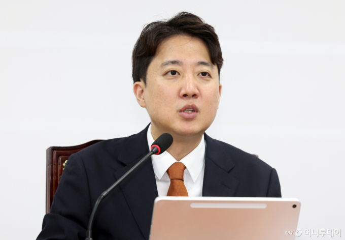 '민주당 신천지 연루' 의혹에 이준석 "한 세력이 수만표…1인1표는 무엇인가"