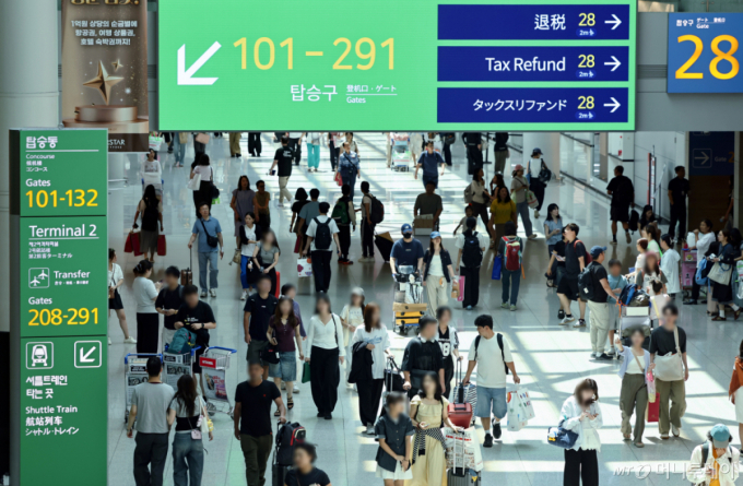 여름 휴가철 인천공항 이용객 377만명···하루 평균 22만명