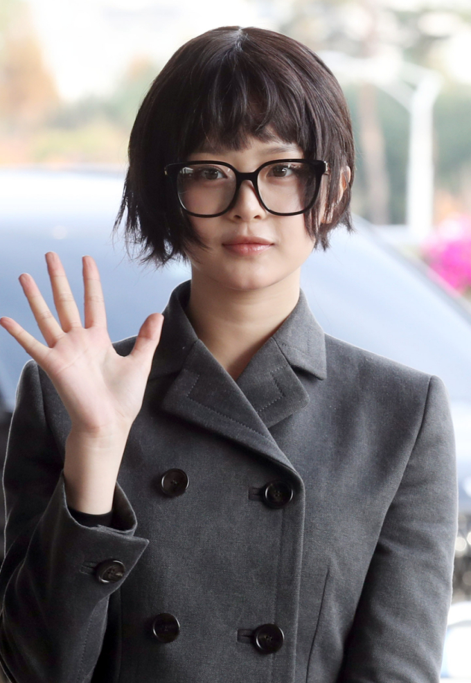 “뉴진스 하니 비자 정보 유출했다”…문화평론가, 어도어 경찰 고발