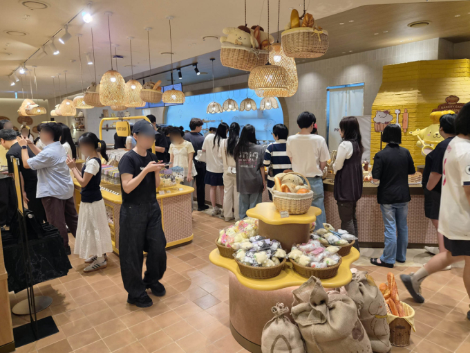 신세계백화점, 강남점서 국내 첫 '폼폼푸린 베이커리 카페' 연다