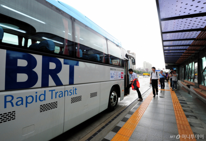 BRT 주행로 2배 확대·버스 통행속도 20%↑…출퇴근 시간 확 줄인다