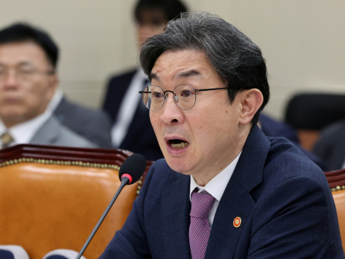 이억원 "잔금대출 예외 허용, 정책 전환 아냐…은행이 더 조인 것"