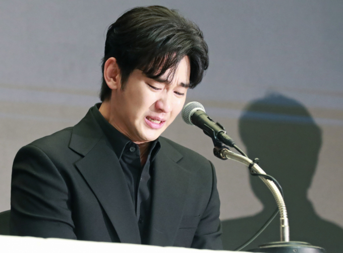 '미성년 교제 의혹'…경찰, 김수현 이동복지법 위반 무혐의