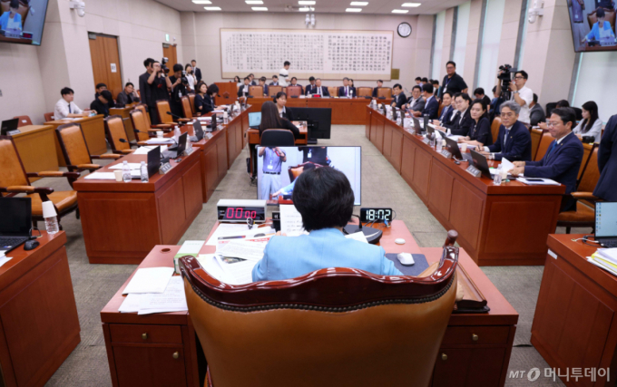[속보]'패스트트랙 심사기간 단축' 국회법 개정안 법사위 통과