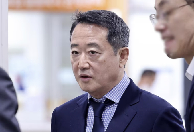 법원 "코오롱·이웅열 회장, 인보사 투여 환자들에 배상해라"