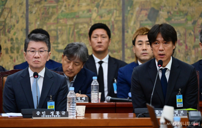 "빵집 면접" "패밀리 비즈니스" 여야, 정몽규·홍명보에 맹폭