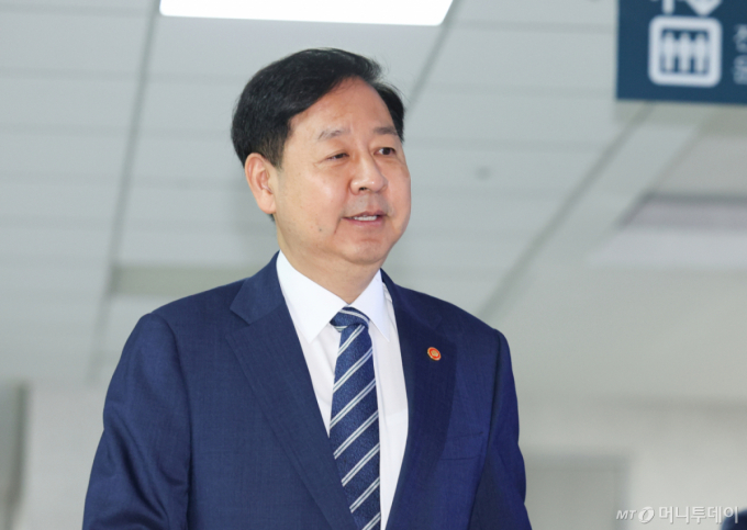 '한국판 국부펀드' KIC로 통합…8월 '한국투자공사법' 개정안 발의