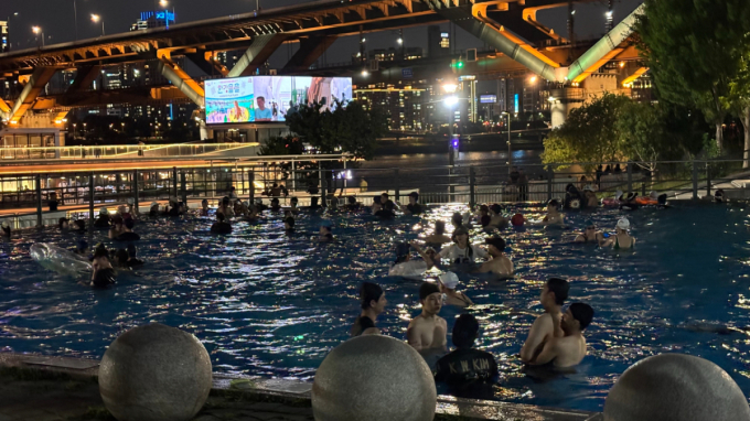 오세훈표 '야간경제' 1호 프로젝트 개시…8월 한 달간 '한강 밤핑' 운영